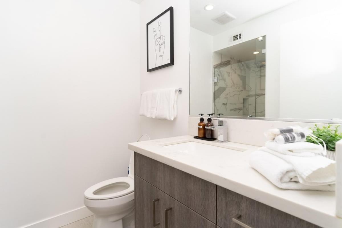 Bright And Trendy 2-Story Bankers Hill Condo サンディエゴ エクステリア 写真