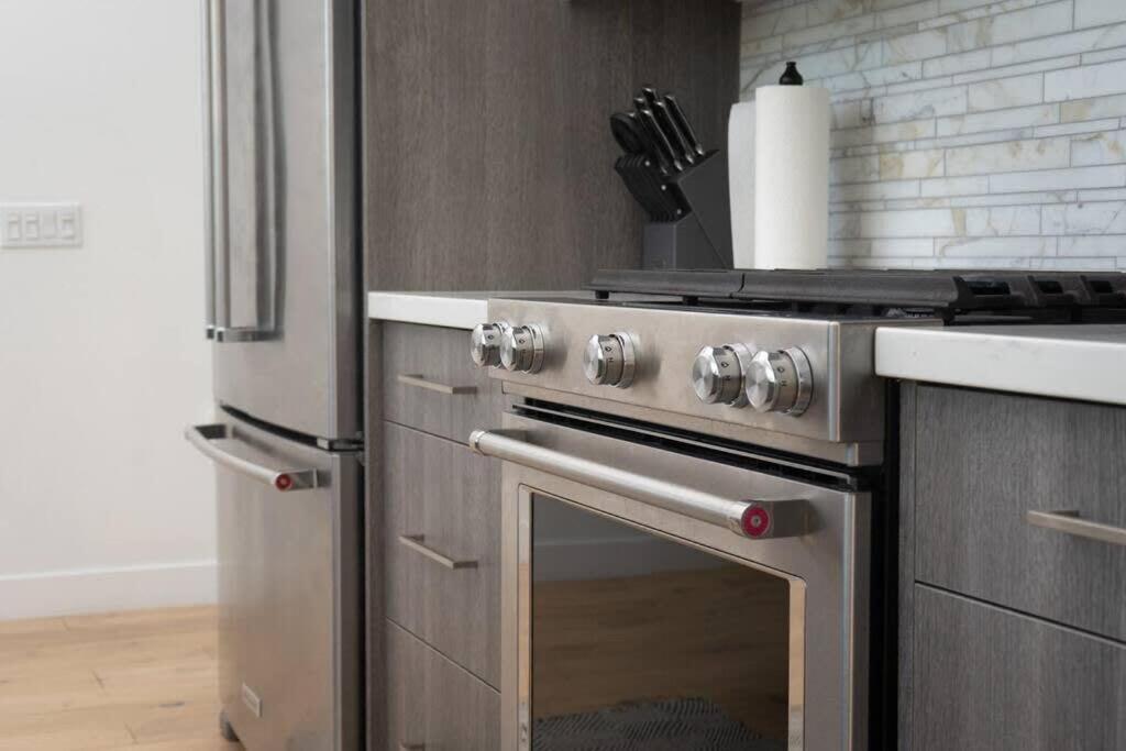 Bright And Trendy 2-Story Bankers Hill Condo サンディエゴ エクステリア 写真